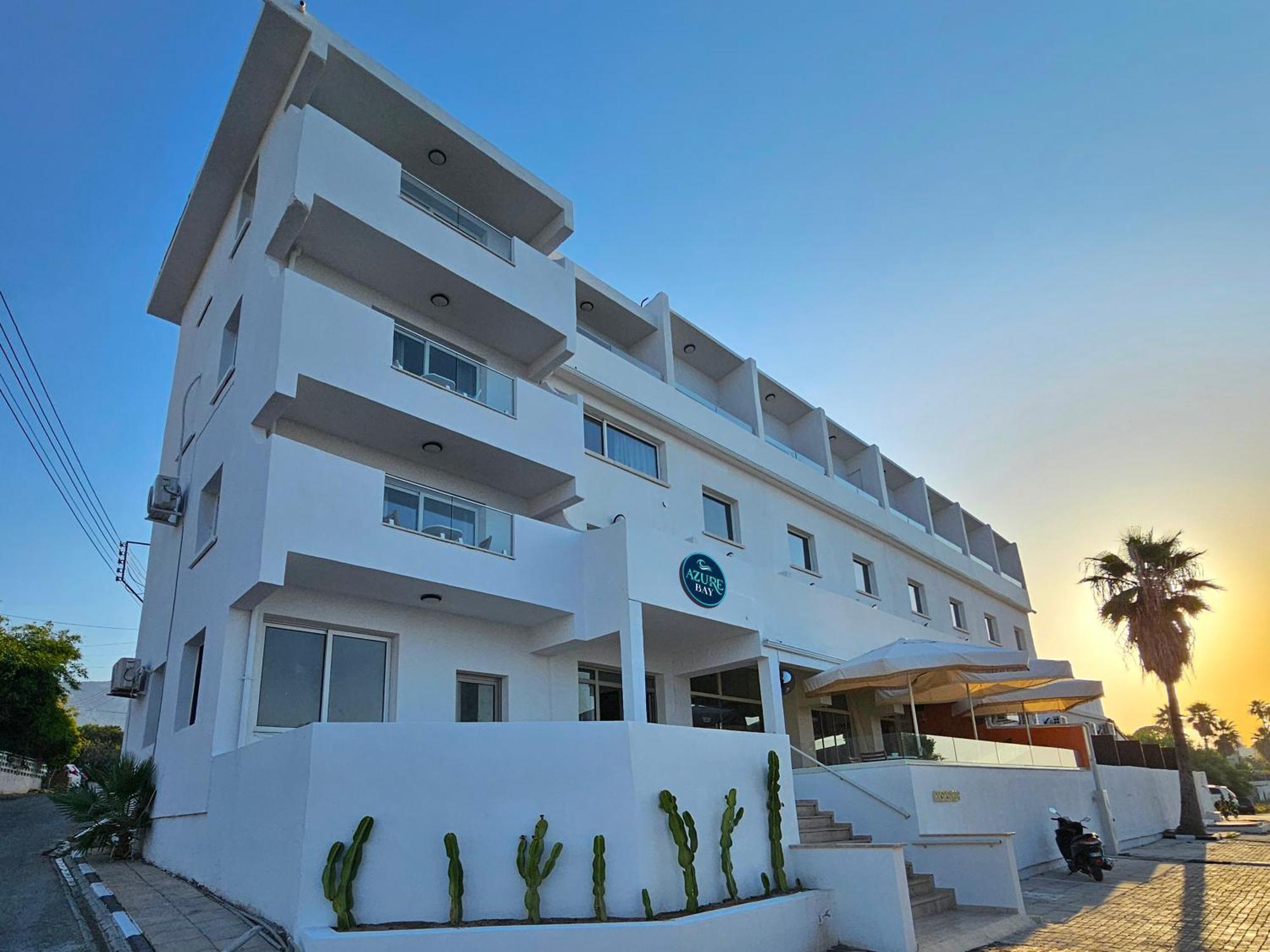 Отель Azure Bay Agia Varvara Экстерьер фото